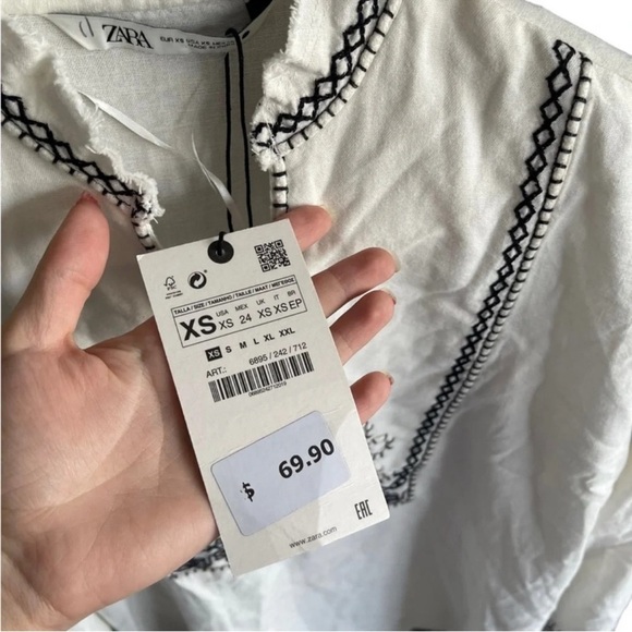 ZARA Embroidered V-Neck Blouse Size XS NWT - Picture 8 of 9